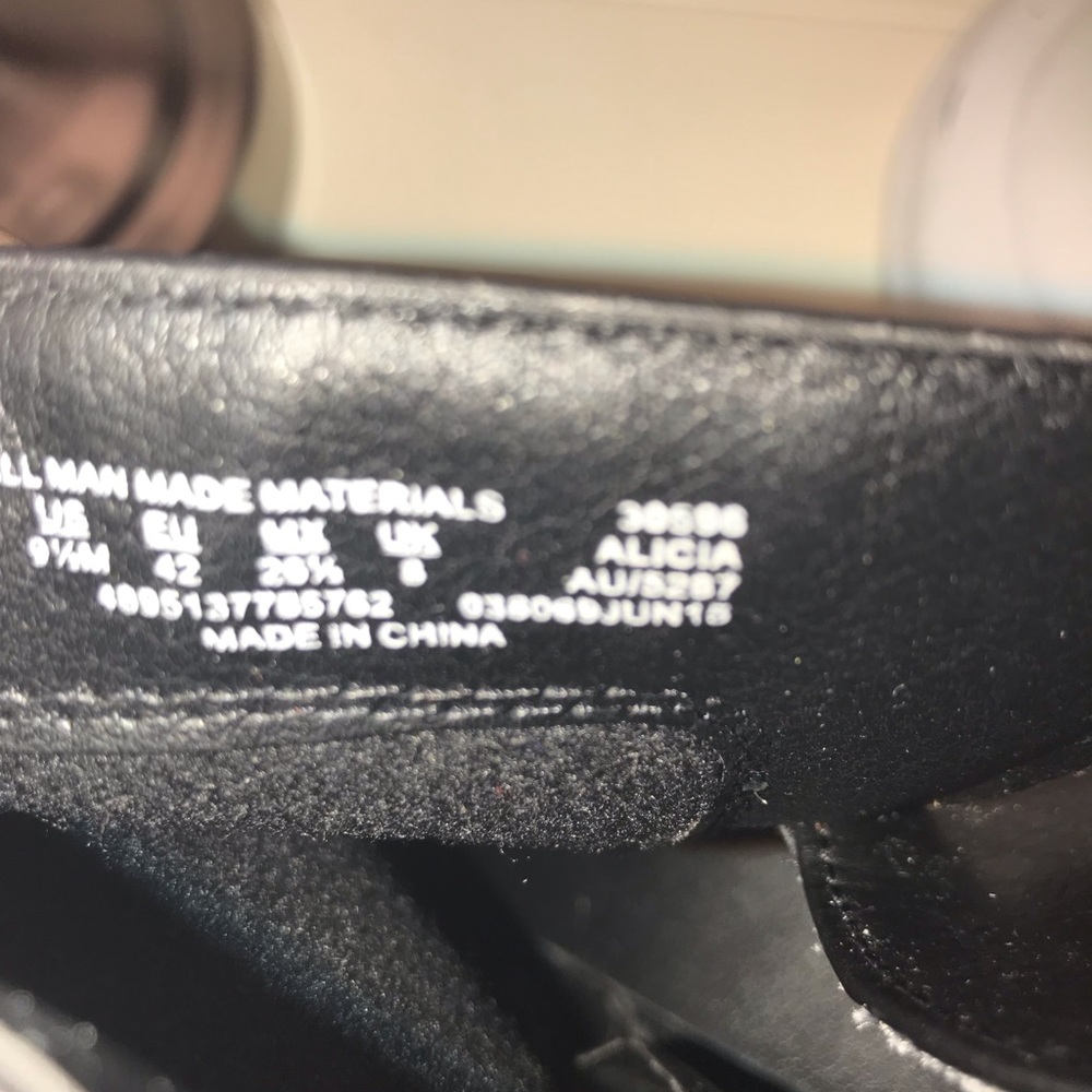Boot - Picture 3 of 7